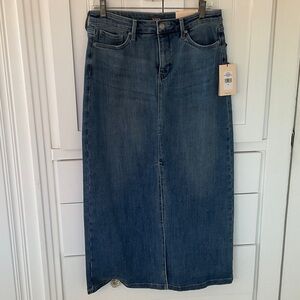 NYDJ Women's Classic Blue Denim Skirt